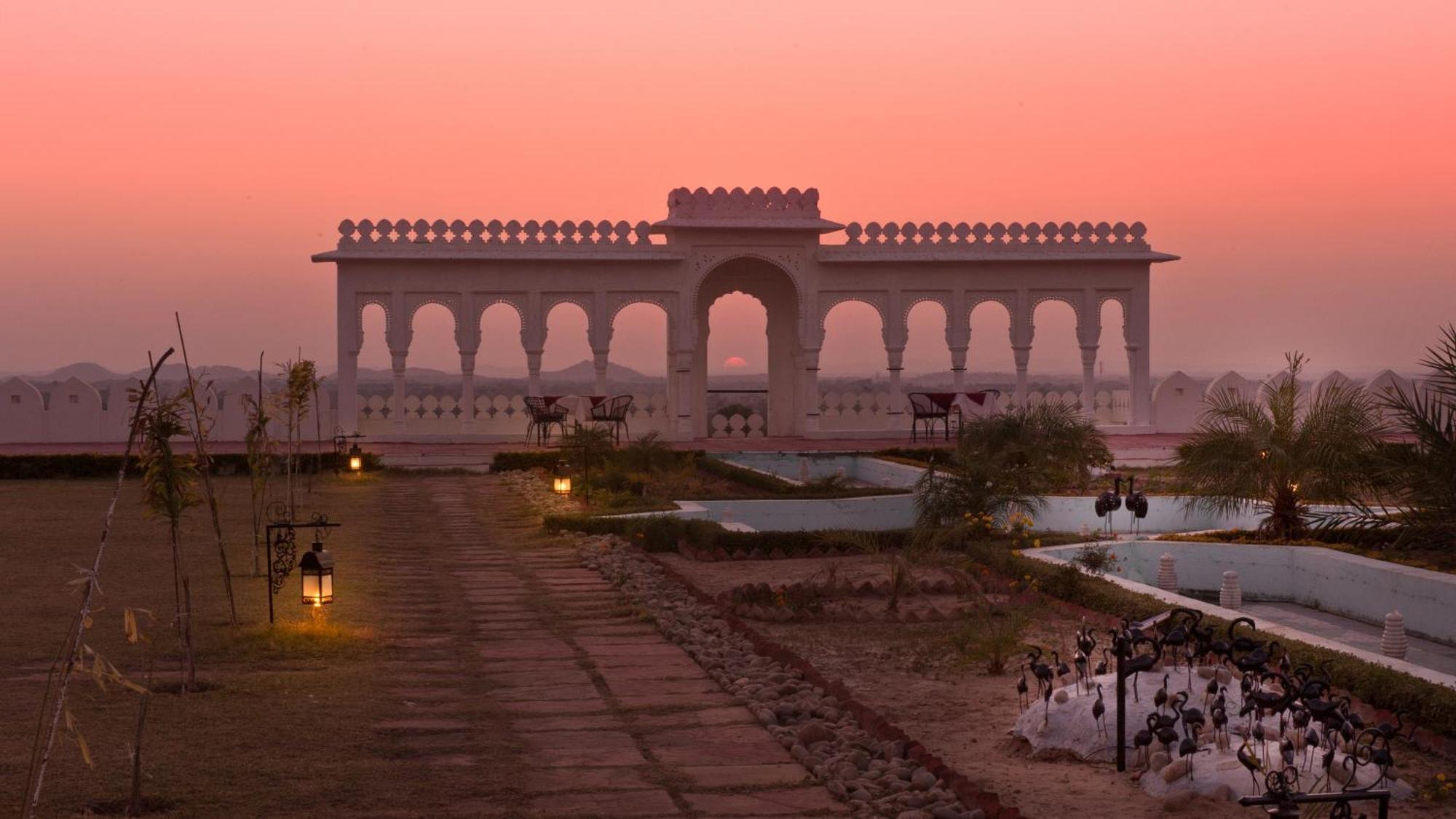 Готель Aaram Baagh Pushkar By Pachar Group Екстер'єр фото