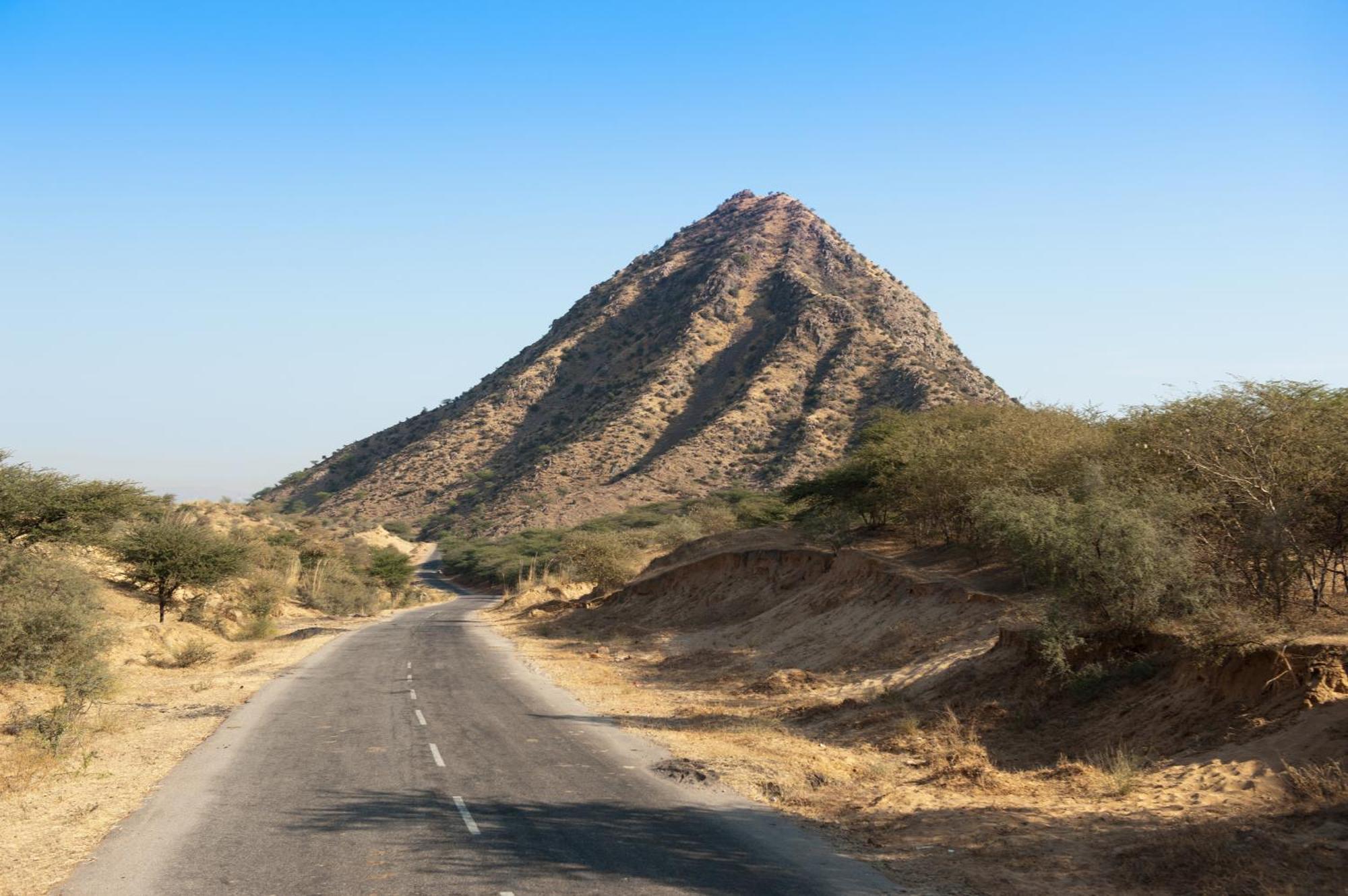 Готель Aaram Baagh Pushkar By Pachar Group Екстер'єр фото